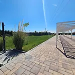 трехкомнатный с видом на море 公寓 *